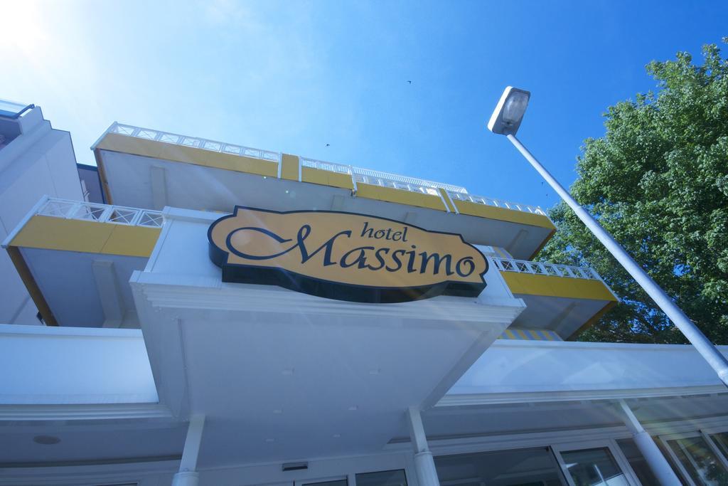 Hotel Massimo Riccione Zewnętrze zdjęcie