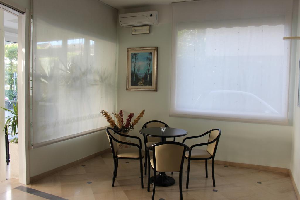 Hotel Massimo Riccione Zewnętrze zdjęcie