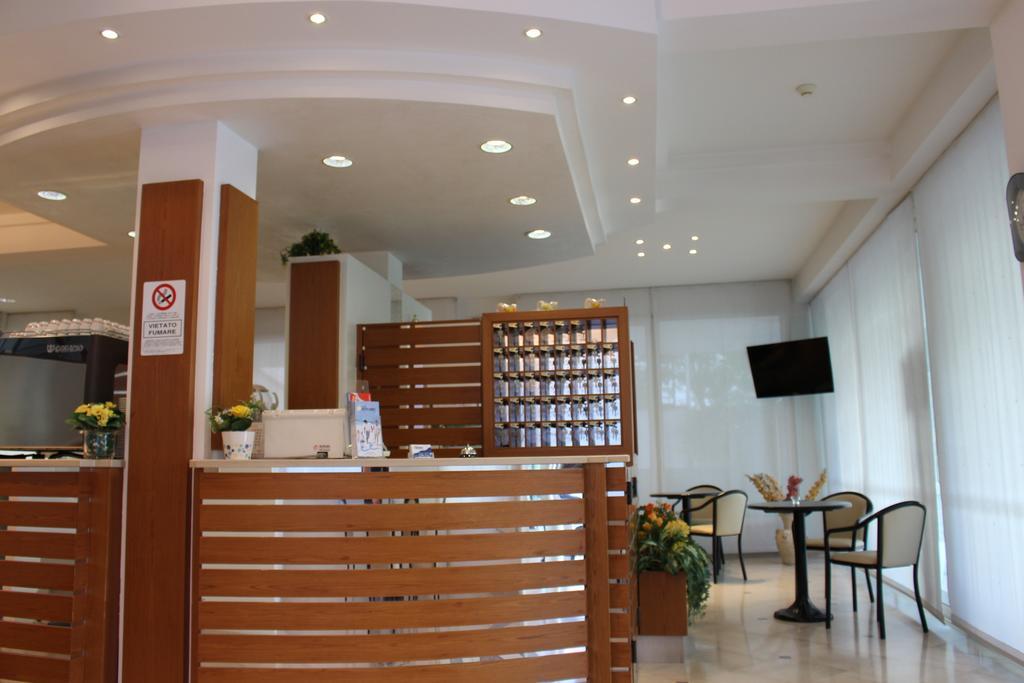 Hotel Massimo Riccione Zewnętrze zdjęcie