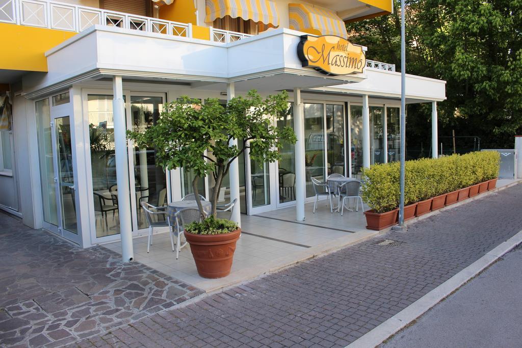 Hotel Massimo Riccione Zewnętrze zdjęcie