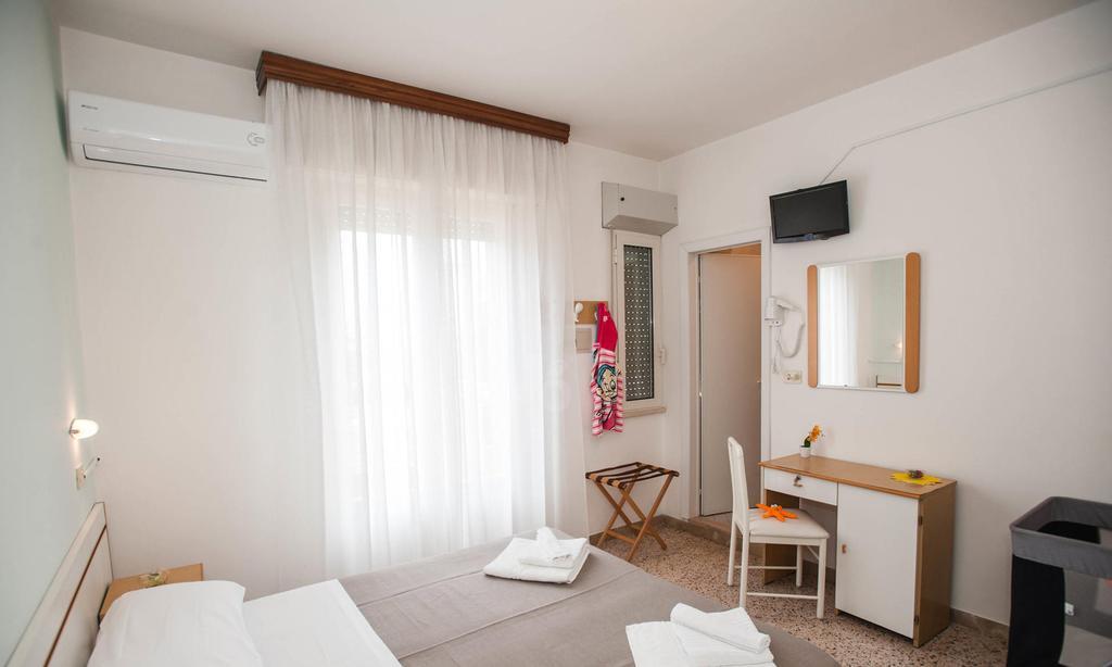 Hotel Massimo Riccione Zewnętrze zdjęcie