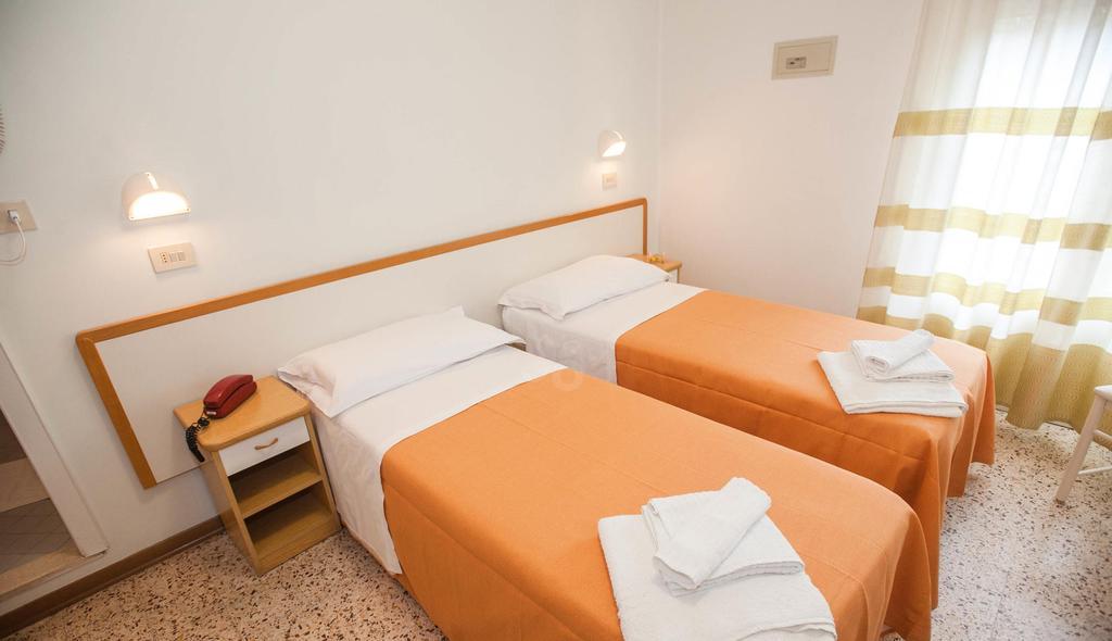 Hotel Massimo Riccione Zewnętrze zdjęcie